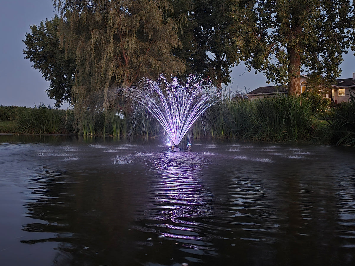 Superior Pond White LED Fountain Light Kit