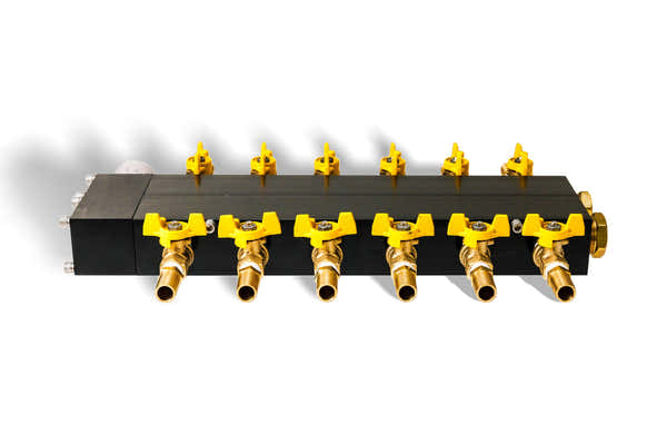 Kasco Marine: RobustAire Remote Manifold Assembly, 12 Port, Large Cabinet | 774044