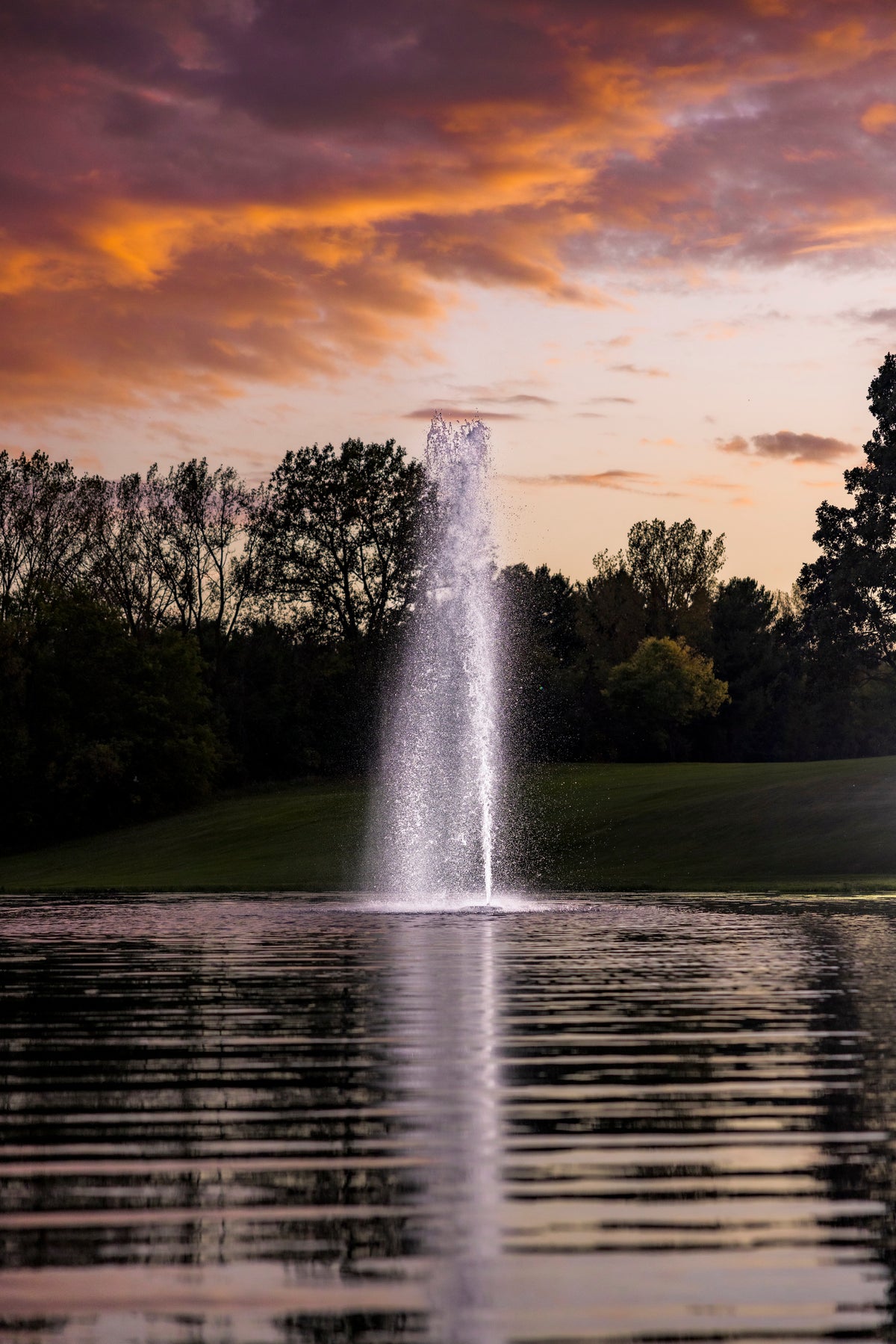 Kasco Marine: *NEW* Bright White LED Light Kits |  Cool White LED | 2, 3 and 4 Fixture LED Fountain Lights