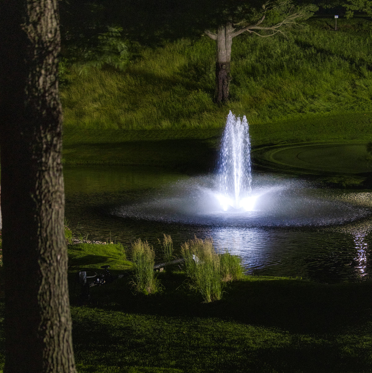 Kasco Marine: *NEW* Bright White LED Light Kits |  Cool White LED | 2, 3 and 4 Fixture LED Fountain Lights