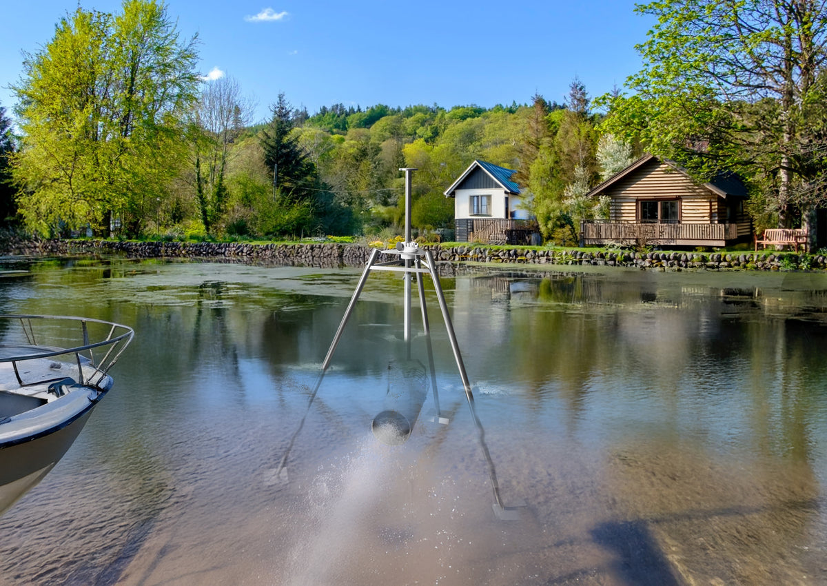 Scott Aerator: Aquasweep Max 1-1/2 HP, 230V, 150' Cord w/ Tripod Mount
