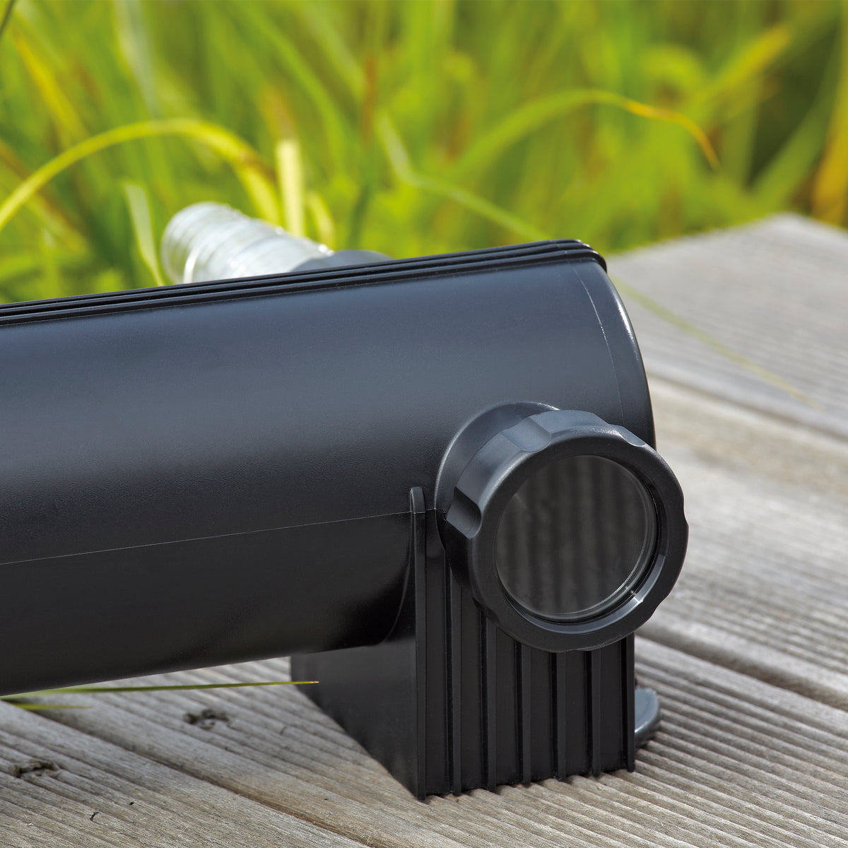 OASE: Vitronic UV Clarifier | UV Filter for Ponds | 9 Watt, 18Watt & 36 Watt |